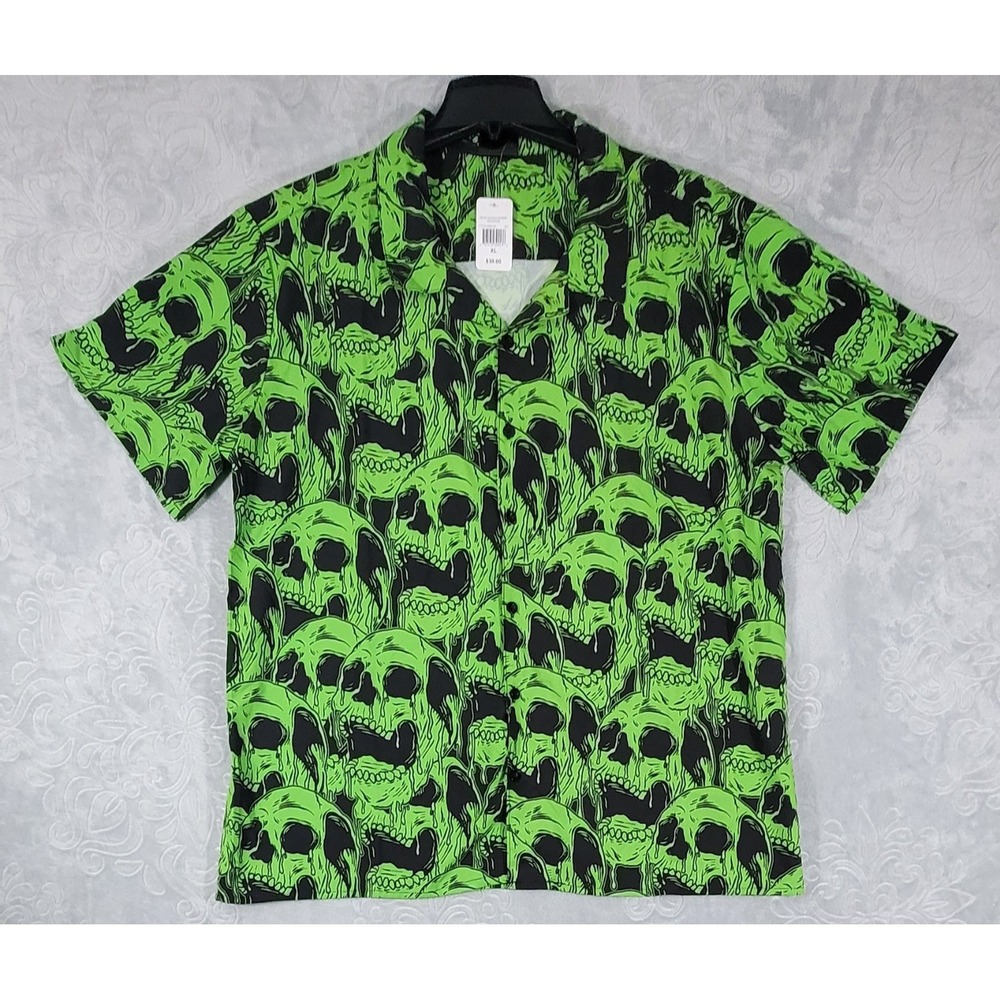 Mens Unbranded Short Sleeve Black with Green Skulls Hawaiian Shirt‎ Size XL NWT